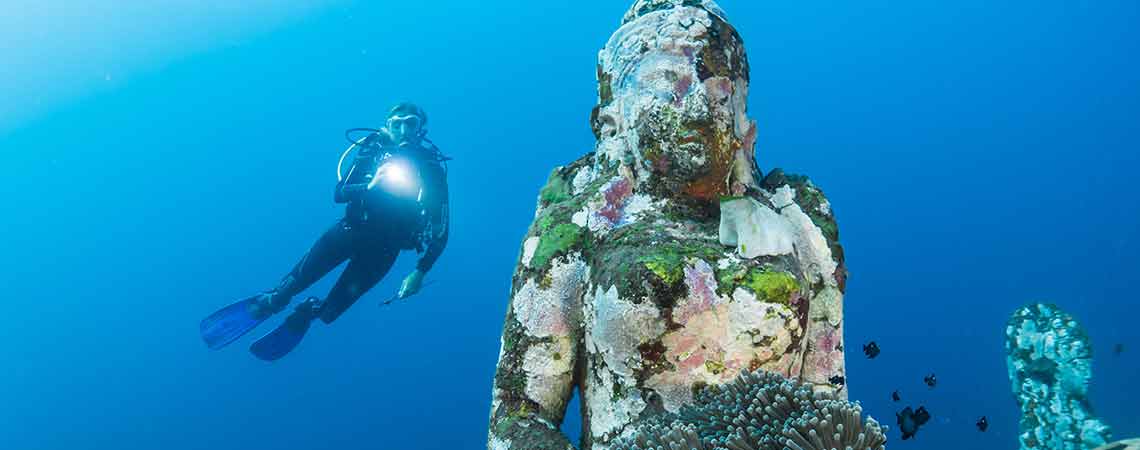 8 perfect scuba diving destinations for beginners in Asia